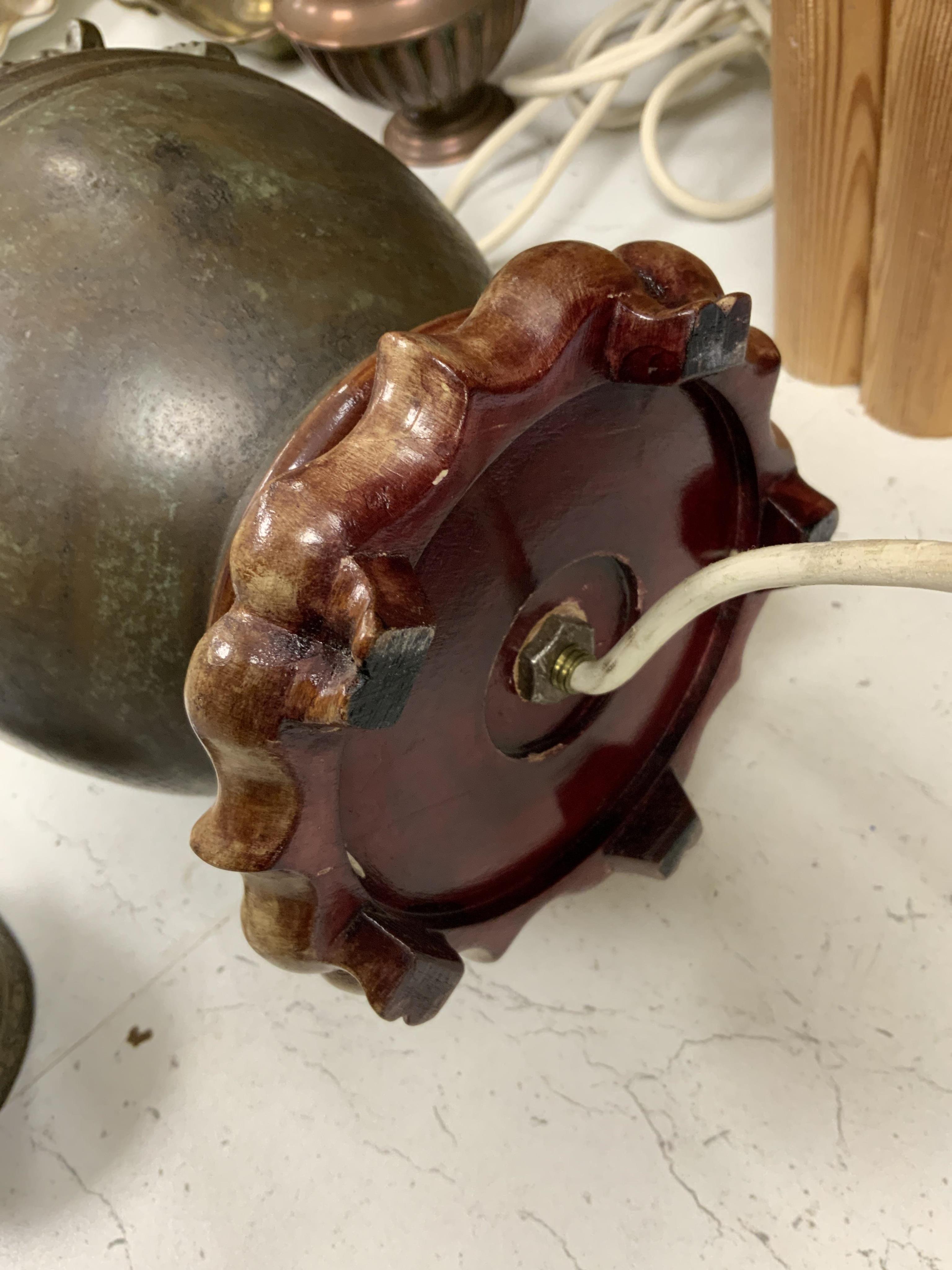 A Chinese archaistic bronze vase mounted as a table lamp, 62cm total